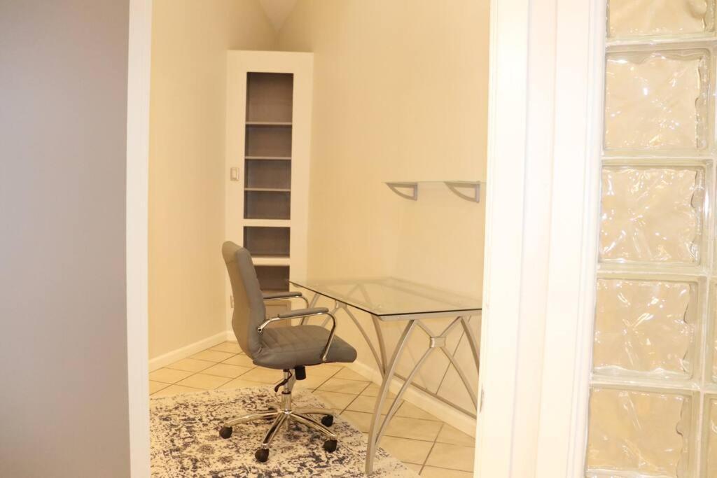2 Bdr With Workspace & Patio In Montrose Βίλα Χιούστον Εξωτερικό φωτογραφία