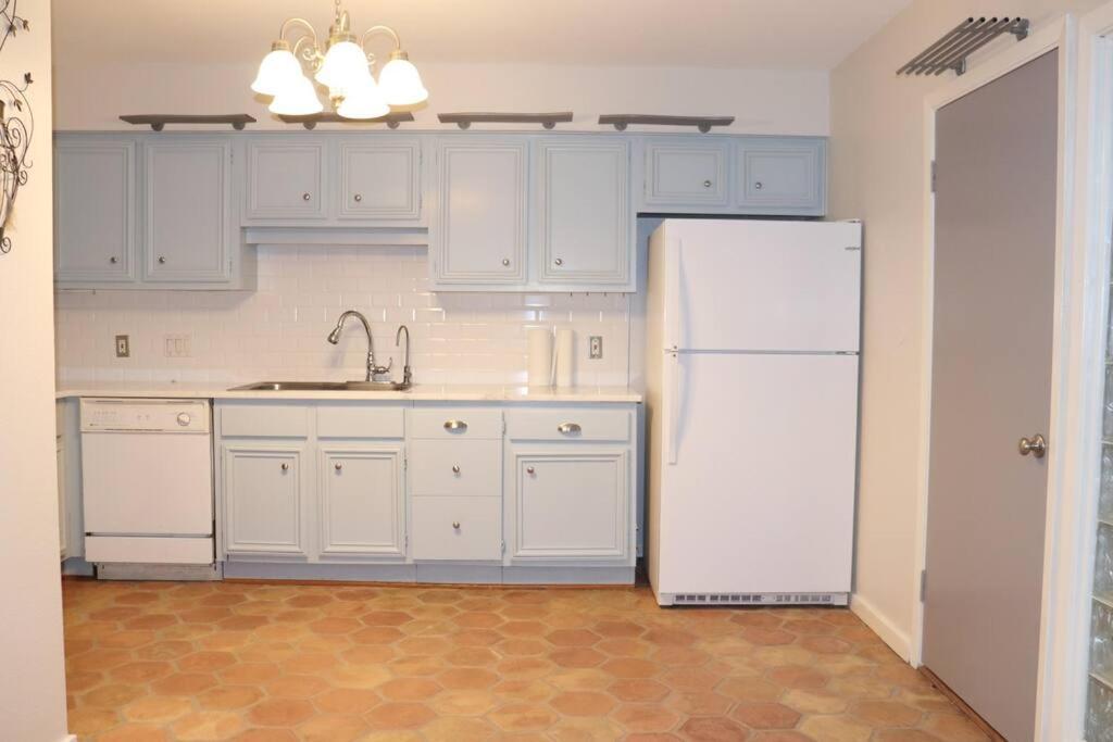 2 Bdr With Workspace & Patio In Montrose Βίλα Χιούστον Εξωτερικό φωτογραφία